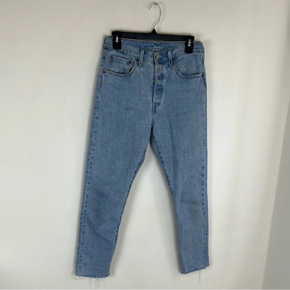 Levi’s 501 Raw Hem High Rise Light Wash Jeans Size 28 - Picture 3 of 8